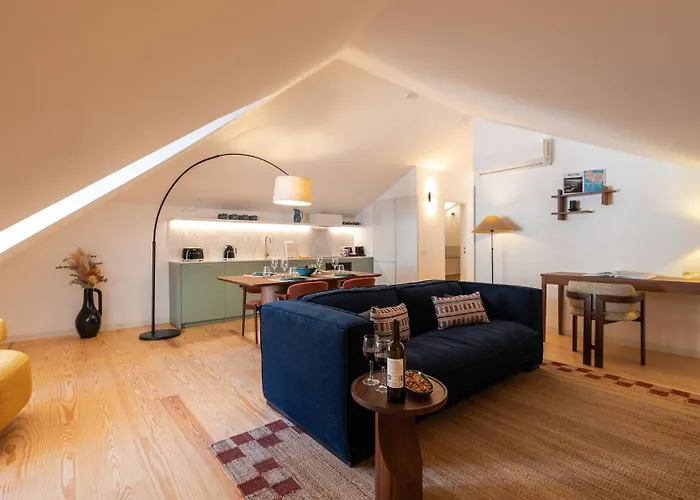 Ando Living - Sao Miguel House Aparthotel Porto