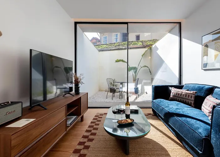 Ando Living - Sao Miguel House Porto