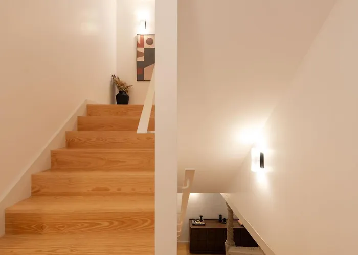 Ando Living - Sao Miguel House Aparthotel Porto