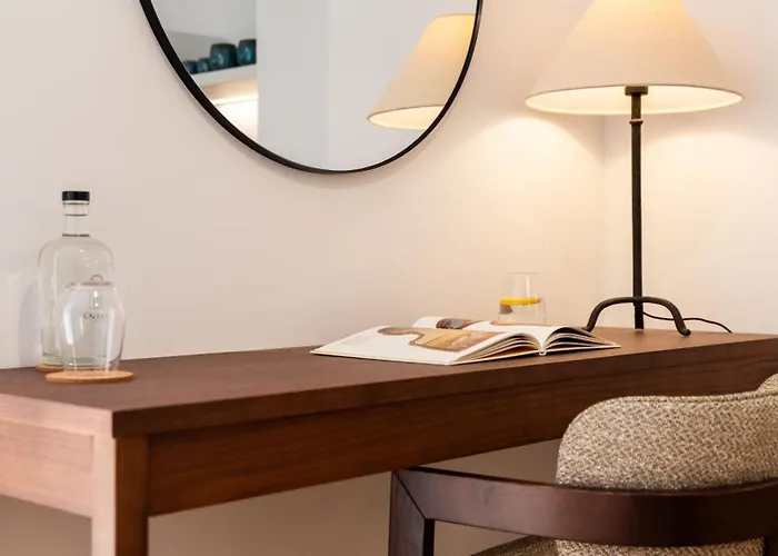 Ando Living - Sao Miguel House Aparthotel Porto