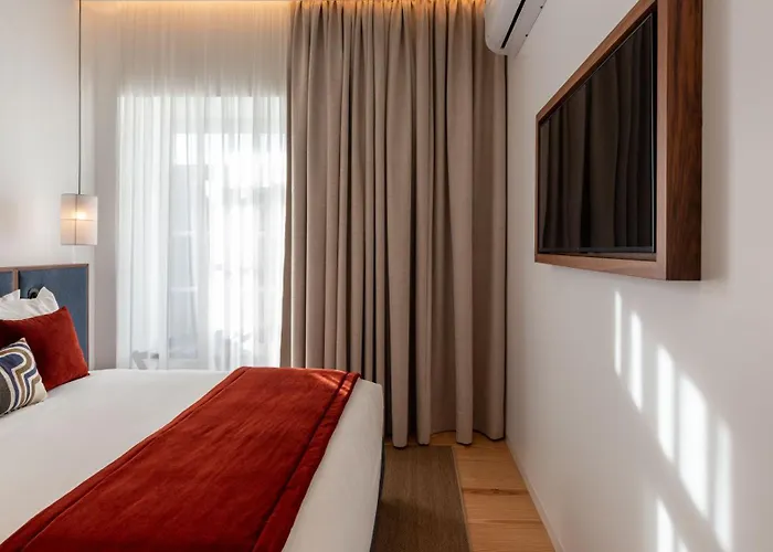 Ando Living - Sao Miguel House Aparthotel Porto