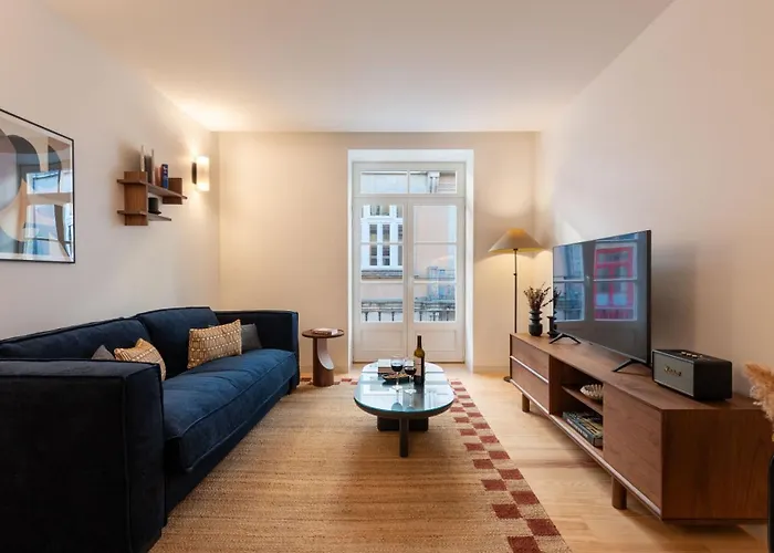 Ando Living - Sao Miguel House 4* Porto