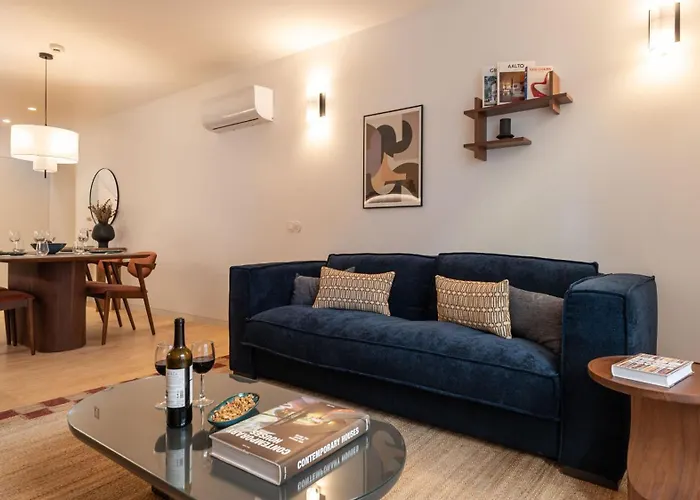 Ando Living - Sao Miguel House Aparthotel Porto