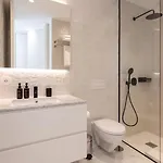 Ando Living - Sao Miguel House Oporto