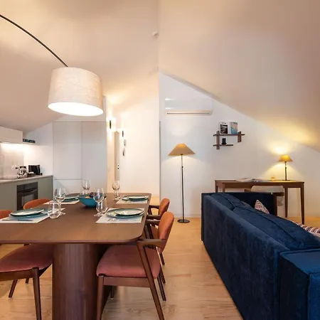 Ando Living - Sao Miguel House 4* Oporto