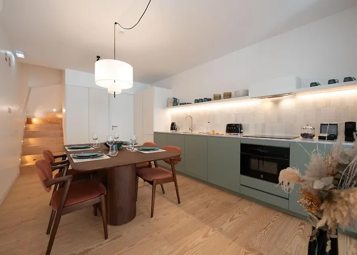 Ando Living - Sao Miguel House Oporto