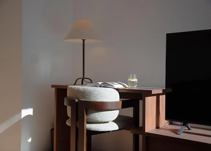 Ando Living - Sao Miguel House Oporto