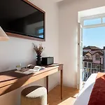 Ando Living - Sao Miguel House Apartmanhotel 4*