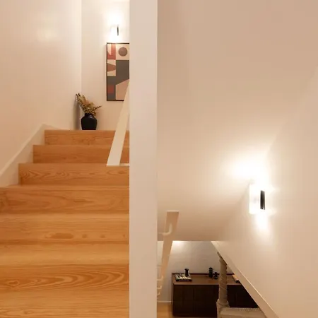 Ando Living - Sao Miguel House Aparthotel Porto