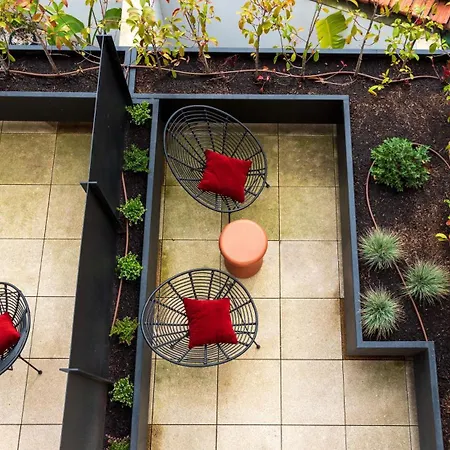 Ando Living - Sao Miguel House Aparthotel Porto