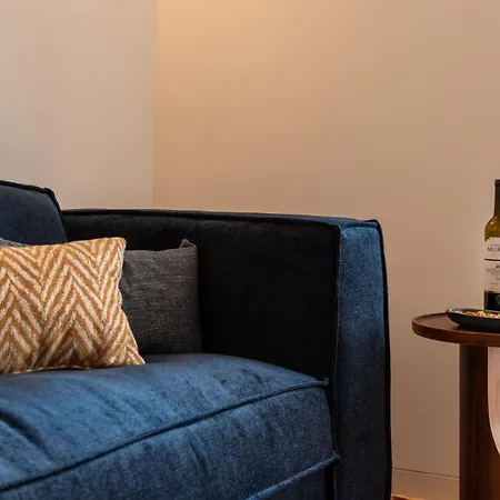 Aparthotel Ando Living - Sao Miguel House 4*