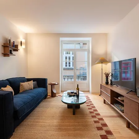 Ando Living - Sao Miguel House 4* Porto