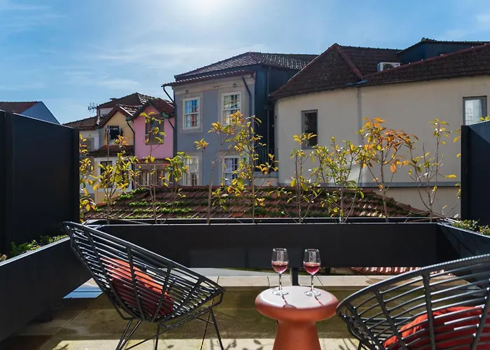 Ando Living - Sao Miguel House Oporto