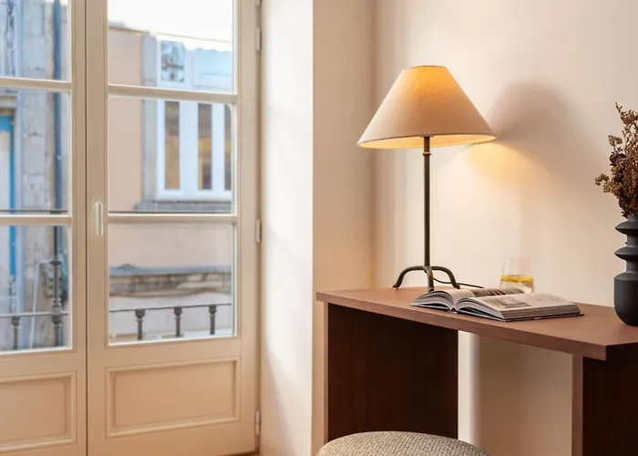 Apartahotel Ando Living - Sao Miguel House Oporto