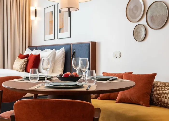 Apartahotel Ando Living - Sao Miguel House Oporto