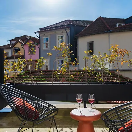 Ando Living - Sao Miguel House Porto